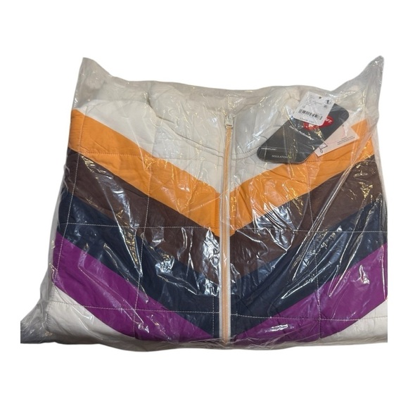 FP Movement x Hatch Printed Puffer Jacket in Ivory Chevron Combo NEW LAST ONE - Picture 5 of 15